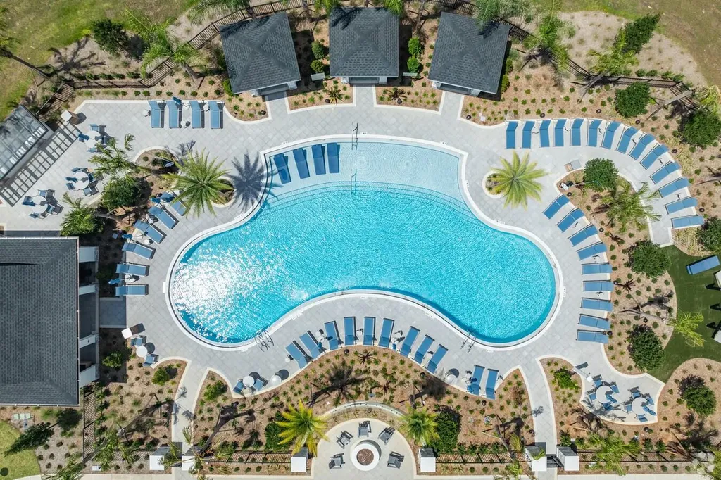 3020 Base Boulevard Davenport FL 33837