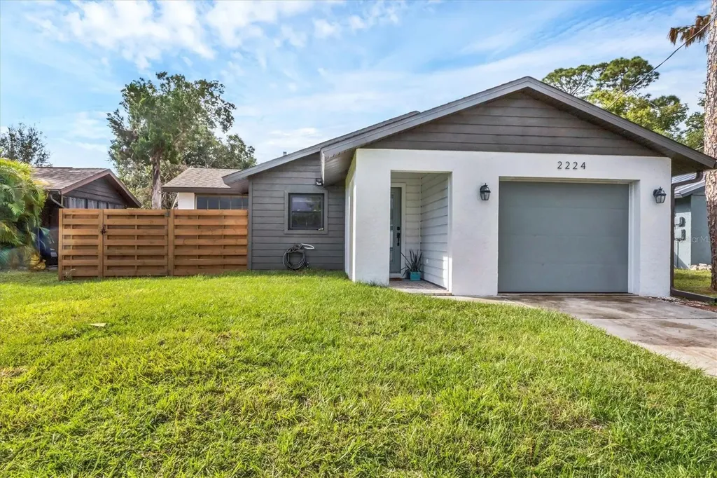 2224 Eugene Street Sarasota FL 34231