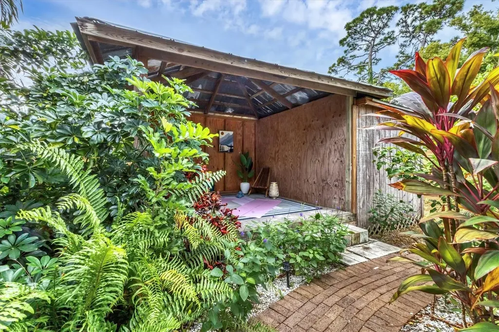 2224 Eugene Street Sarasota FL 34231
