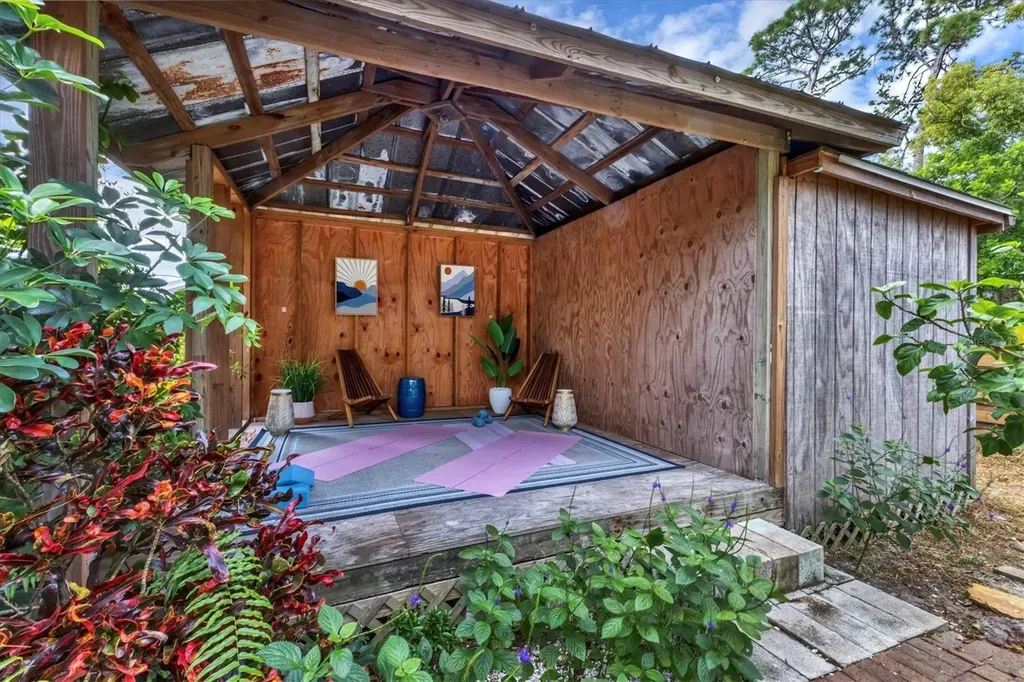 2224 Eugene Street Sarasota FL 34231