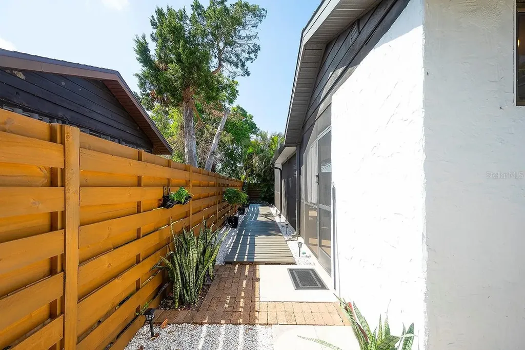 2224 Eugene Street Sarasota FL 34231