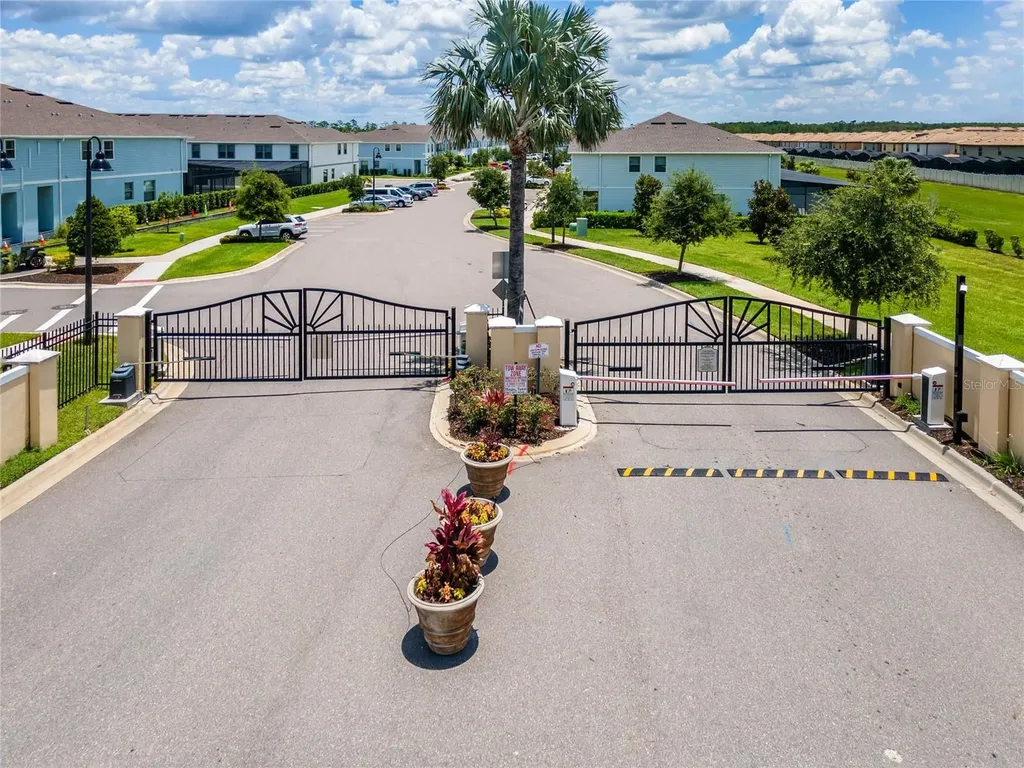 2427 Dubai Street Kissimmee FL 34747