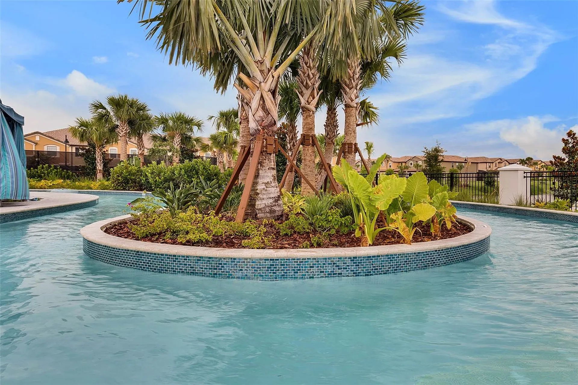 2427 Dubai Street Kissimmee FL 34747