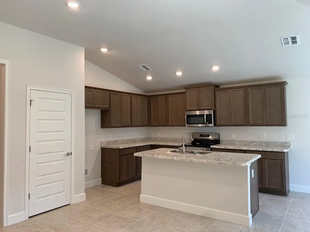 10060 N Carver Drive Citrus Springs FL 34434