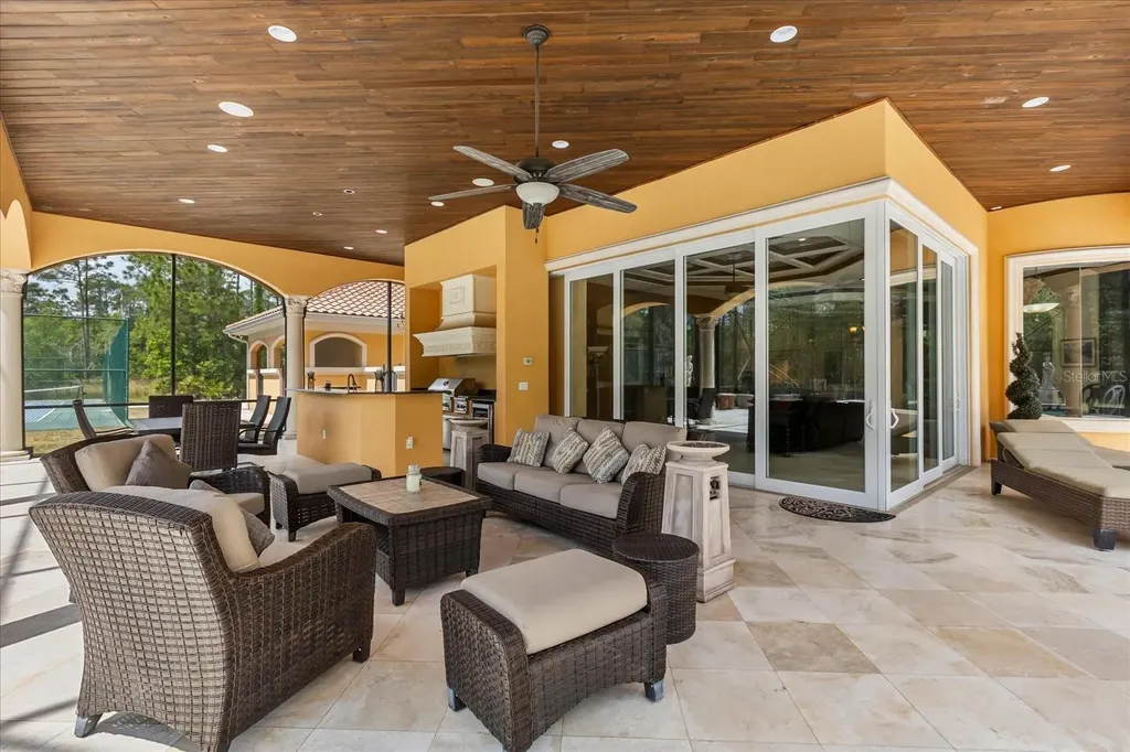 8590 Apache Trail Kissimmee FL 34747