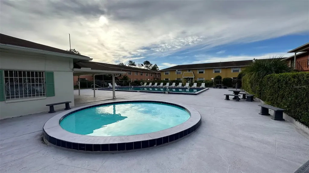 1651 W Oak Ridge Road Orlando FL 32809