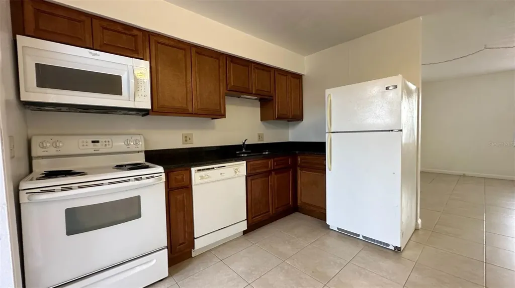 1651 W Oak Ridge Road Orlando FL 32809