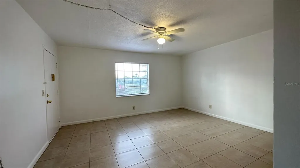 1651 W Oak Ridge Road Orlando FL 32809