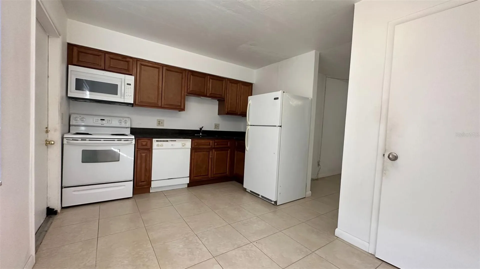 1651 W Oak Ridge Road Orlando FL 32809
