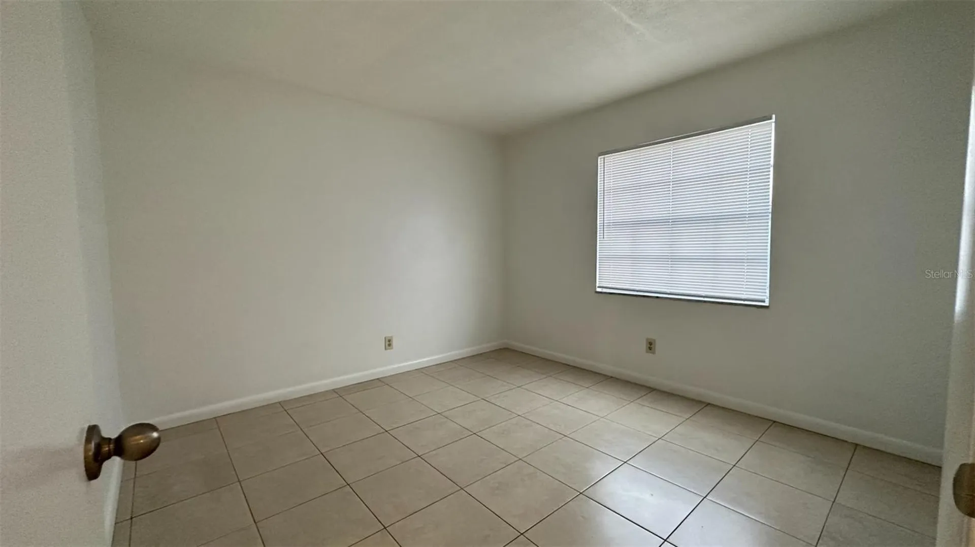 1651 W Oak Ridge Road Orlando FL 32809