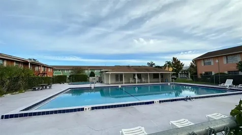 1651 W Oak Ridge Road Orlando FL 32809