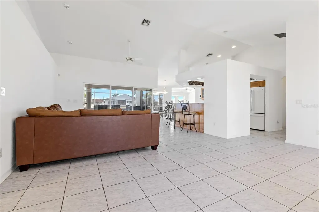 1001 NW 35th Avenue Cape Coral FL 33993