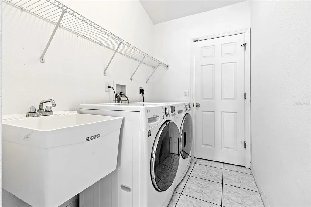 1001 NW 35th Avenue Cape Coral FL 33993