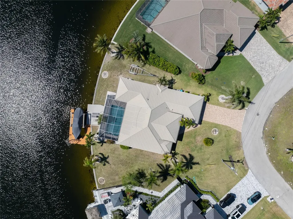 1001 NW 35th Avenue Cape Coral FL 33993