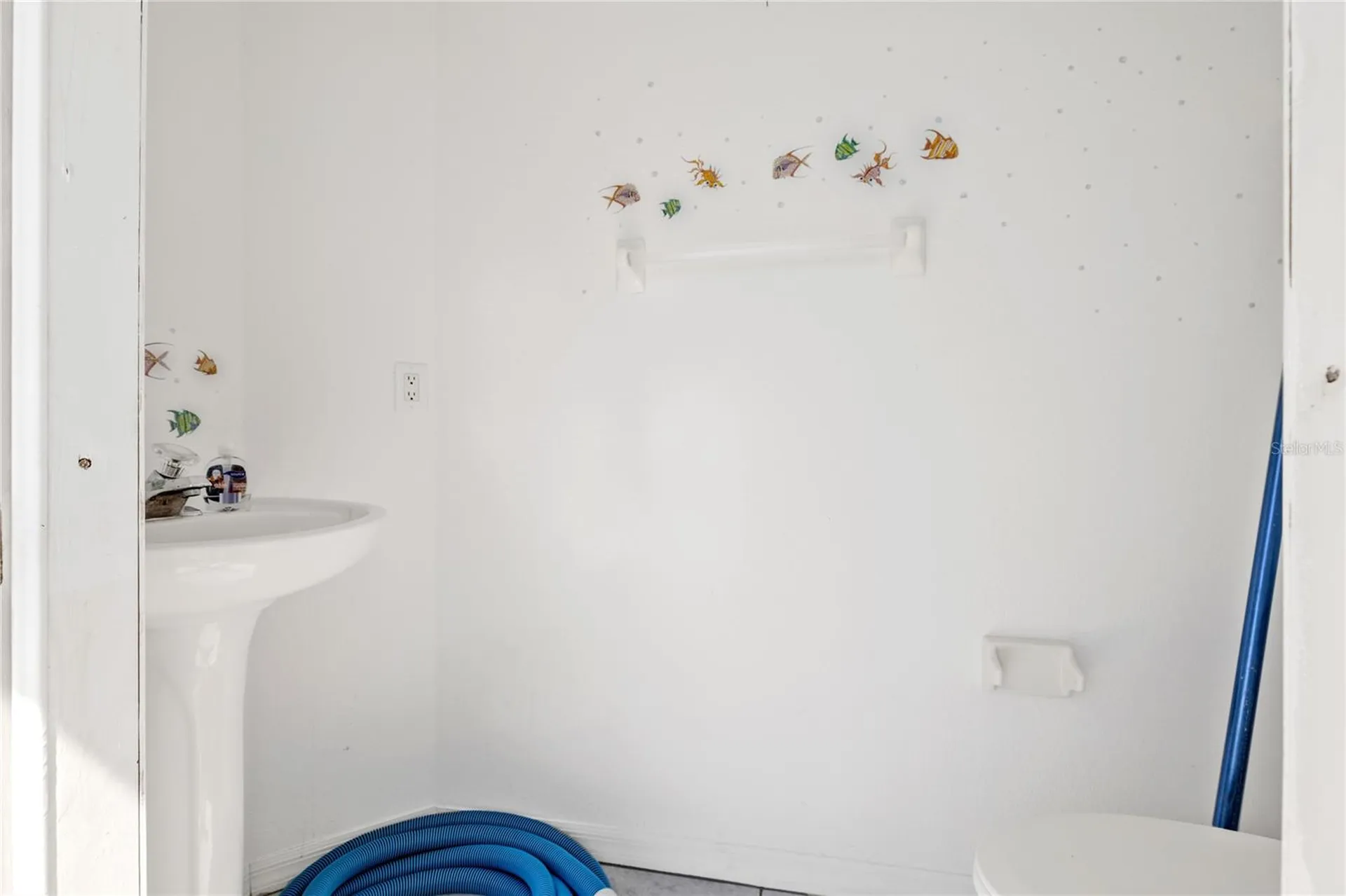 1001 NW 35th Avenue Cape Coral FL 33993