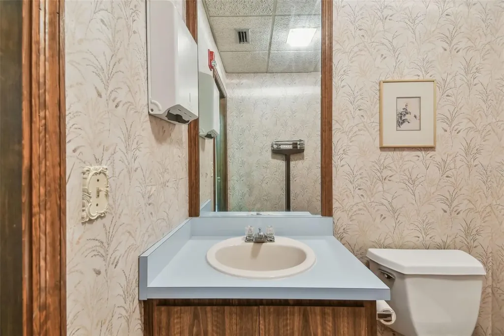 500 Vonderburg Drive Brandon FL 33511