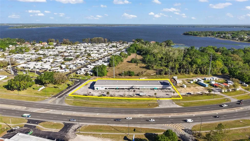 2104 Us Highway 441 Leesburg FL 34748