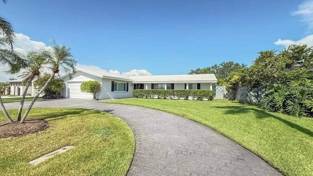4255 13th Lane NE St Petersburg FL 33703