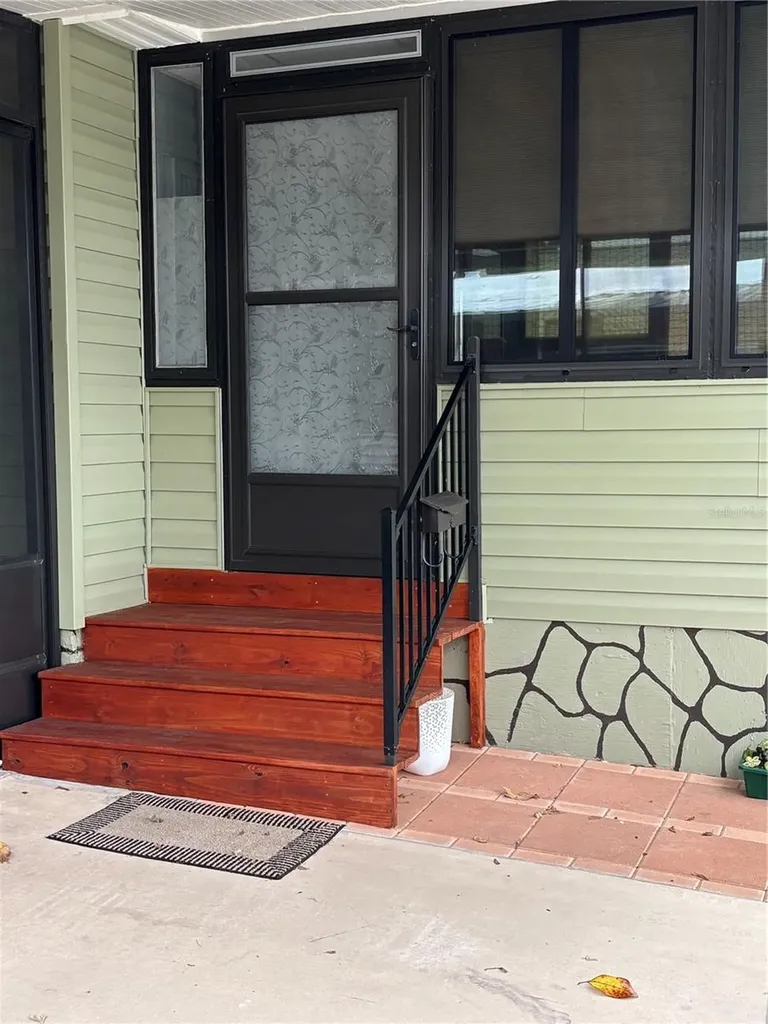 130 Oak Tree Drive Debary FL 32713