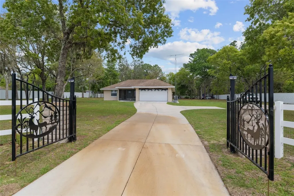 8055 SW 140th Avenue Dunnellon FL 34432