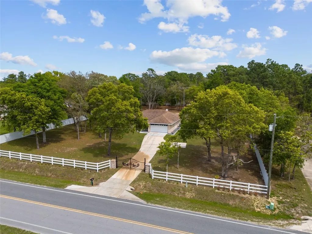 8055 SW 140th Avenue Dunnellon FL 34432