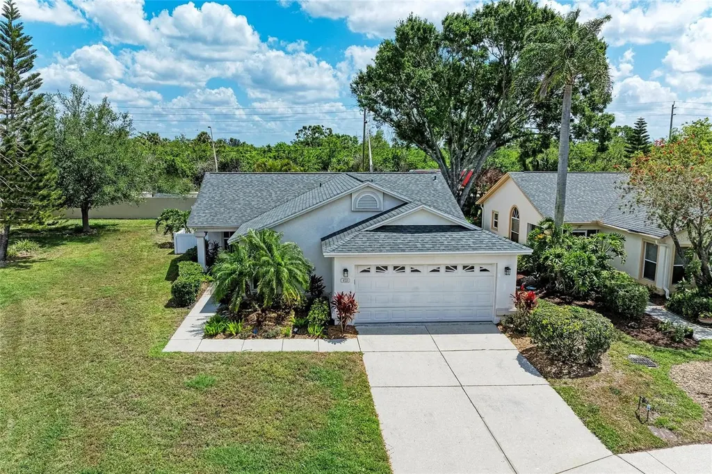 4723 Raintree Street Circle E Bradenton FL 34203