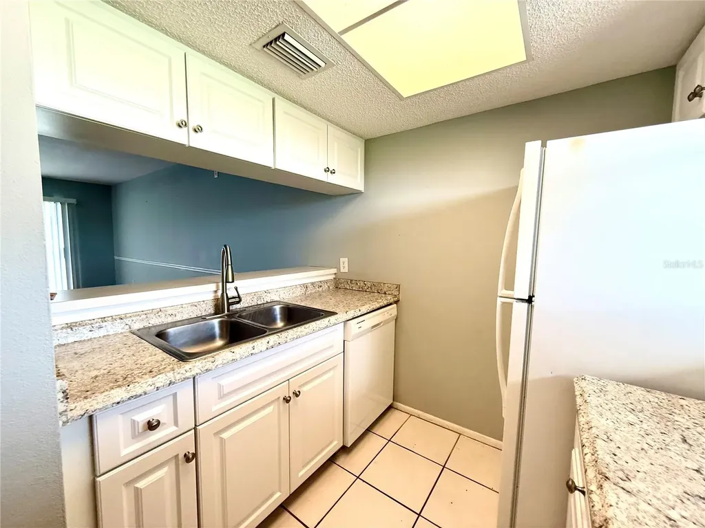 1999 Kings Highway Punta Gorda FL 33980