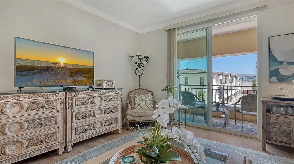 750 N Tamiami Trail Sarasota FL 34236