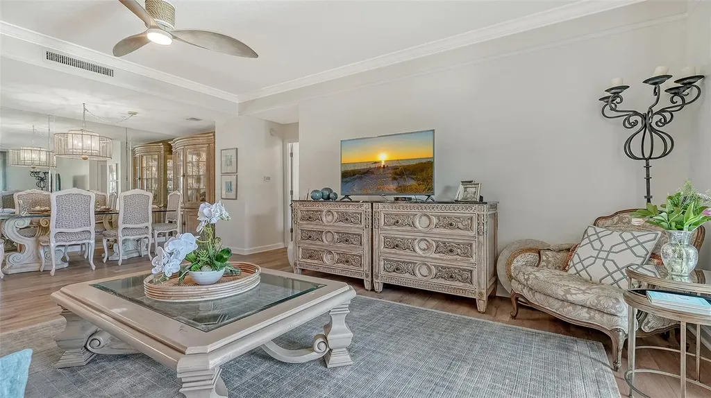 750 N Tamiami Trail Sarasota FL 34236