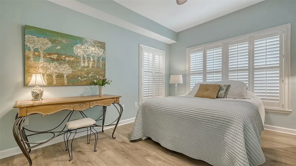 750 N Tamiami Trail Sarasota FL 34236