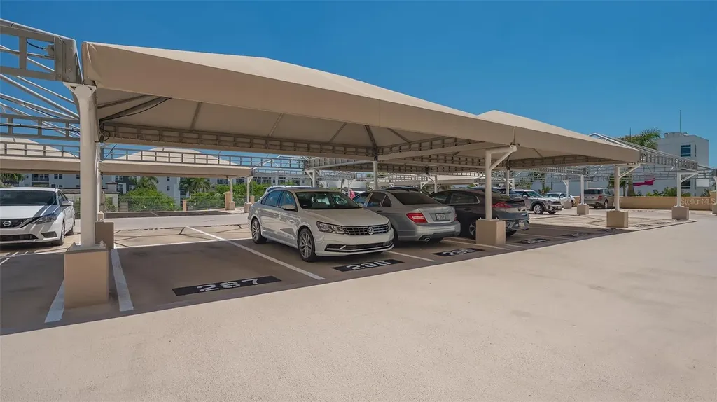 750 N Tamiami Trail Sarasota FL 34236