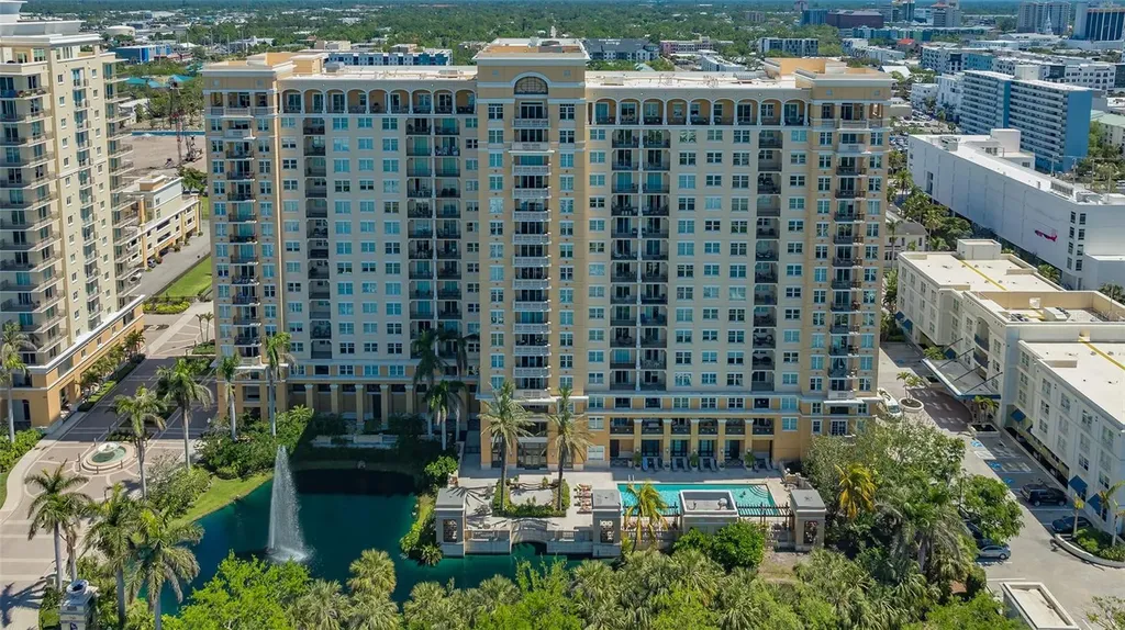 750 N Tamiami Trail Sarasota FL 34236