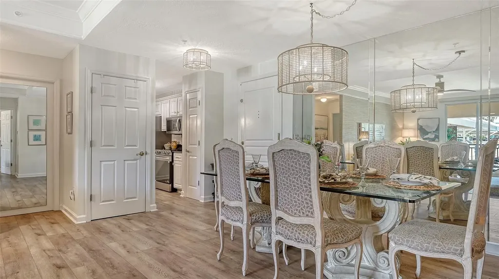 750 N Tamiami Trail Sarasota FL 34236