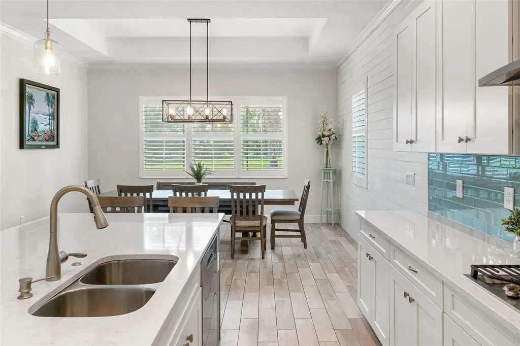 6317 Rivo Lakes Boulevard Sarasota FL 34241