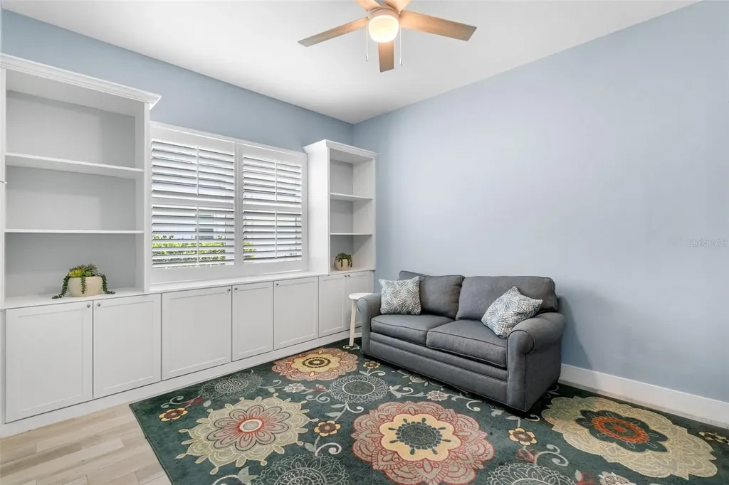 6317 Rivo Lakes Boulevard Sarasota FL 34241