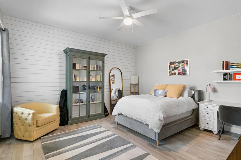 6317 Rivo Lakes Boulevard Sarasota FL 34241