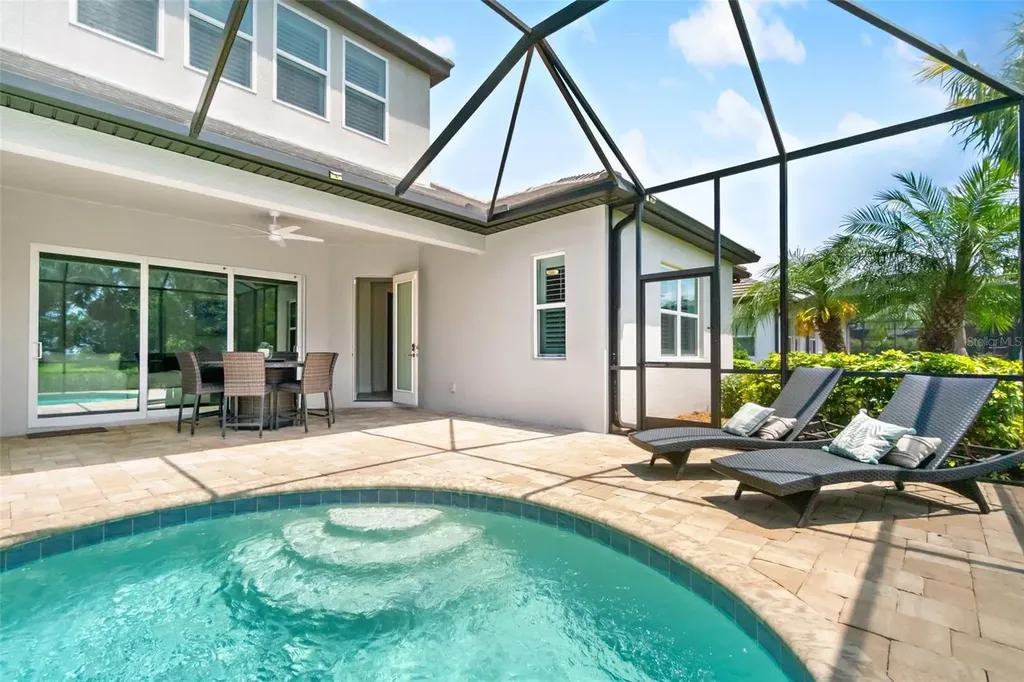 6317 Rivo Lakes Boulevard Sarasota FL 34241