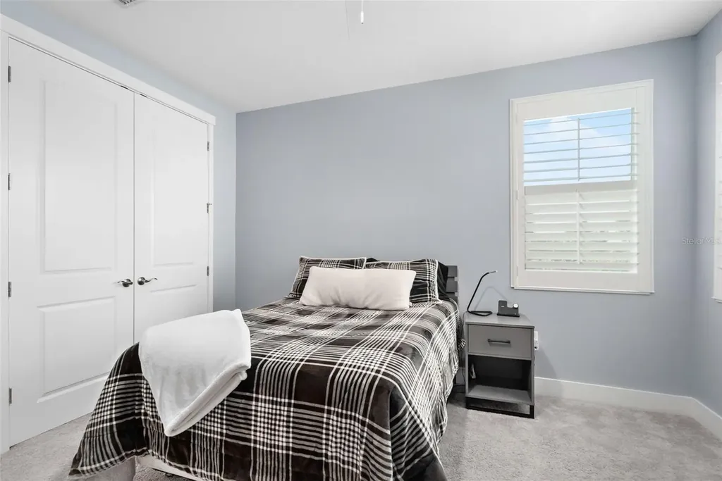 6317 Rivo Lakes Boulevard Sarasota FL 34241