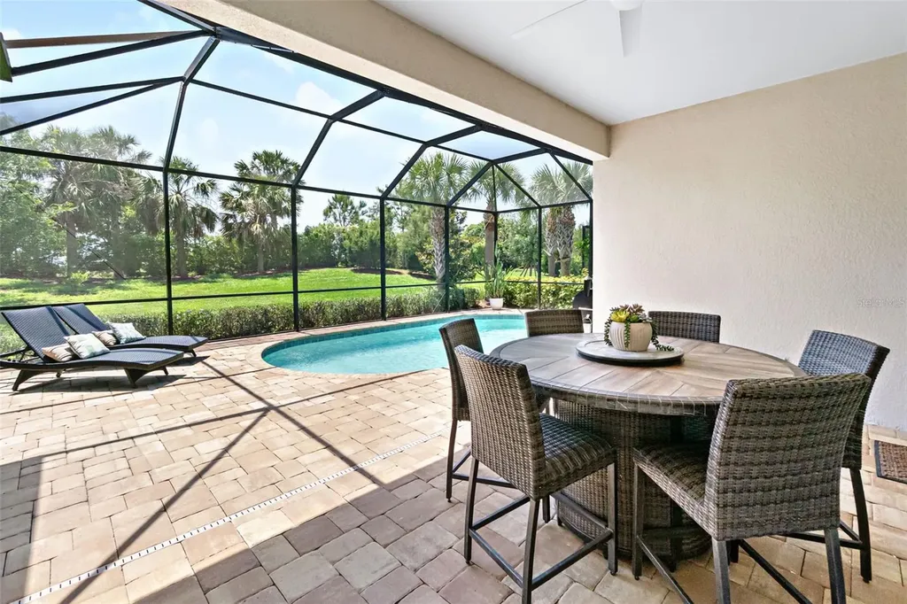 6317 Rivo Lakes Boulevard Sarasota FL 34241