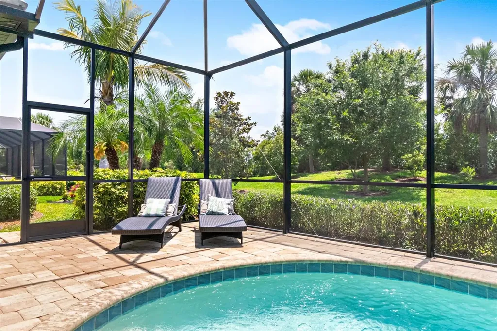 6317 Rivo Lakes Boulevard Sarasota FL 34241