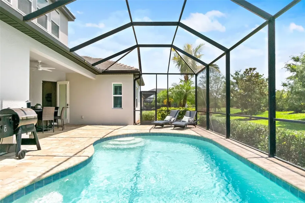 6317 Rivo Lakes Boulevard Sarasota FL 34241