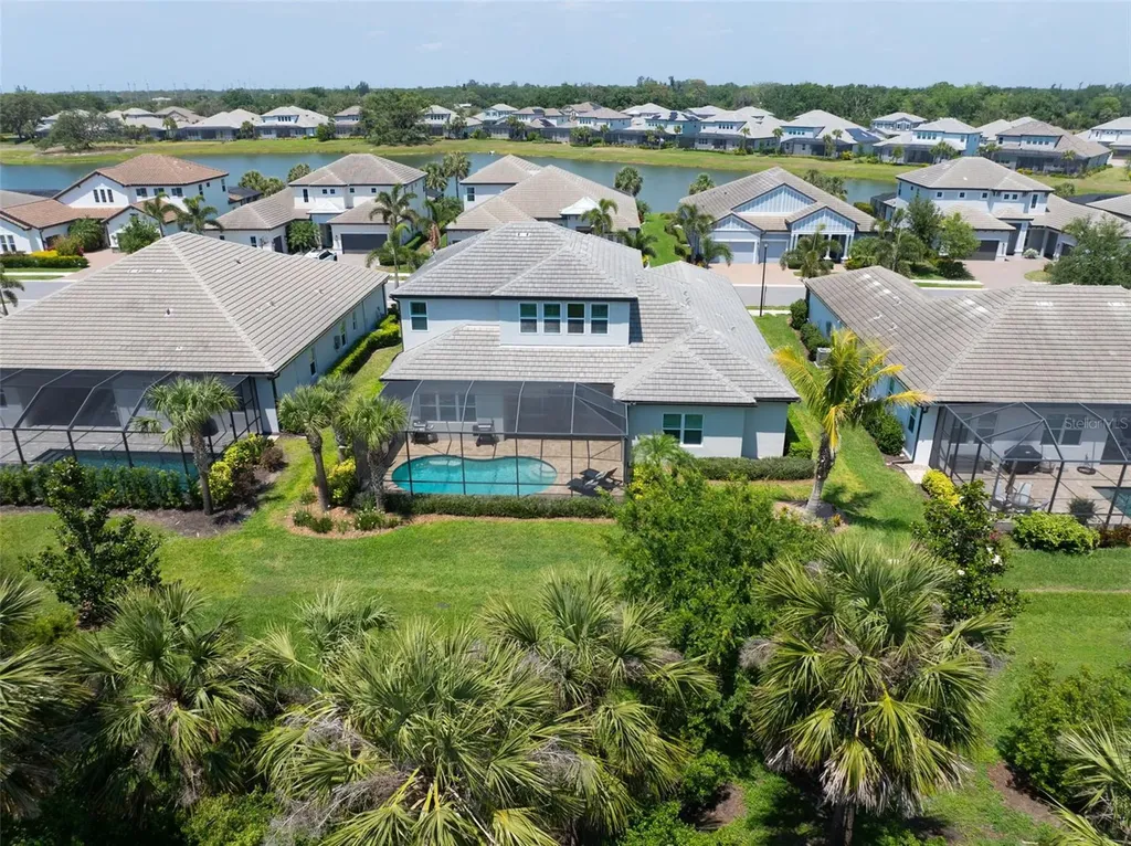 6317 Rivo Lakes Boulevard Sarasota FL 34241