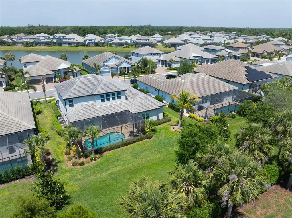 6317 Rivo Lakes Boulevard Sarasota FL 34241