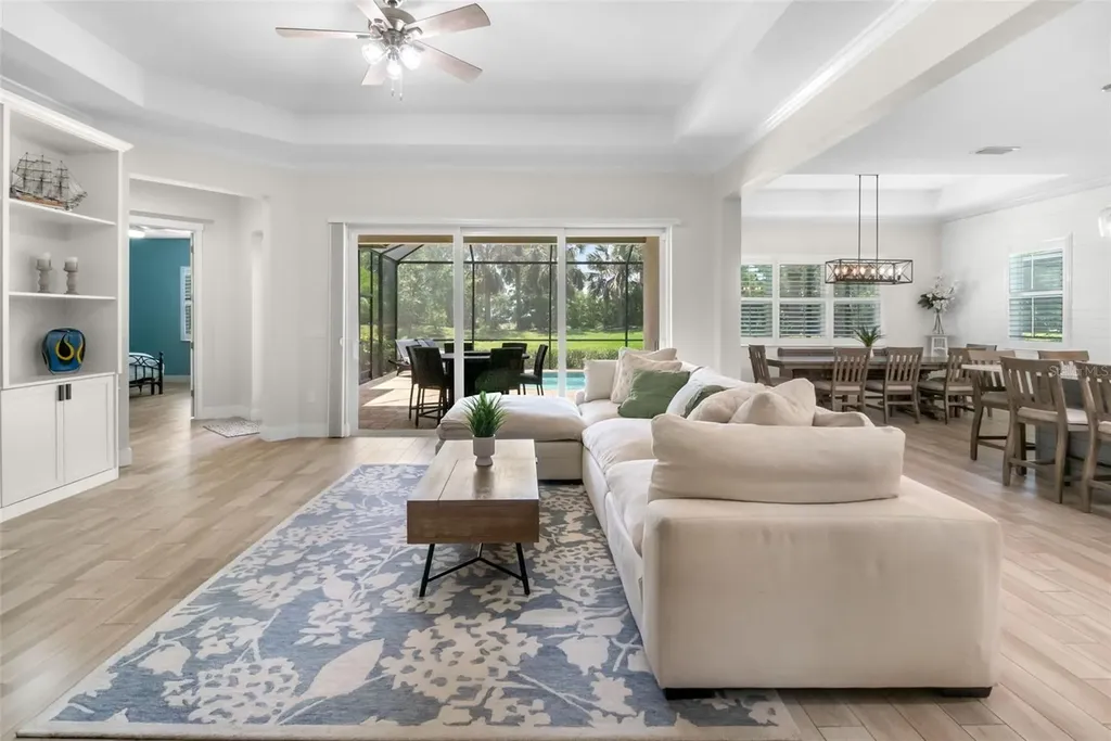 6317 Rivo Lakes Boulevard Sarasota FL 34241