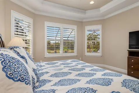 5749 Sunflower Circle Sarasota FL 34238