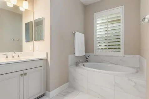 5749 Sunflower Circle Sarasota FL 34238