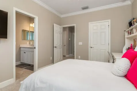 5749 Sunflower Circle Sarasota FL 34238