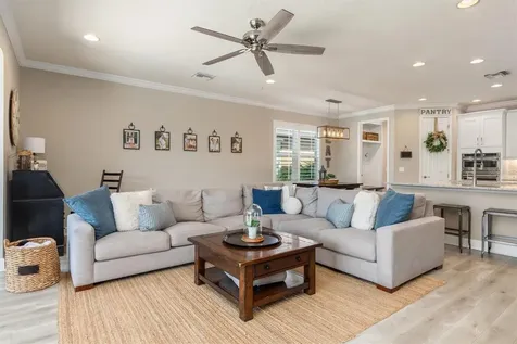 5749 Sunflower Circle Sarasota FL 34238