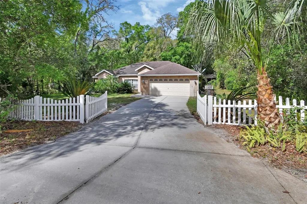 1925 Hamilton Avenue Orange City FL 32763