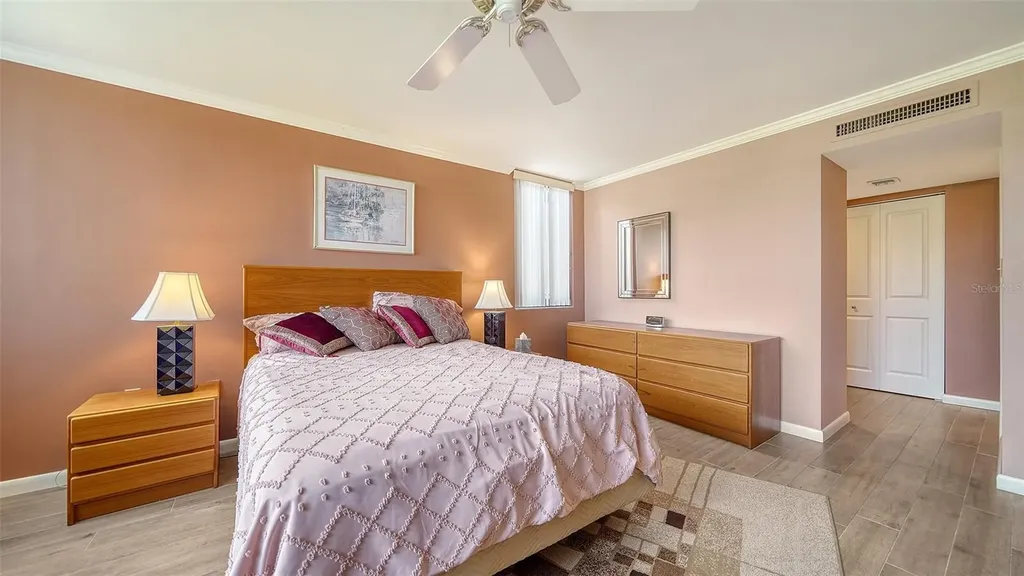 6267 Midnight Pass Road Sarasota FL 34242